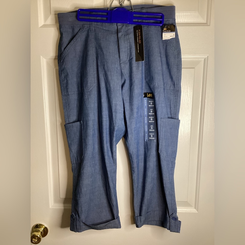 Lee size 8 capri